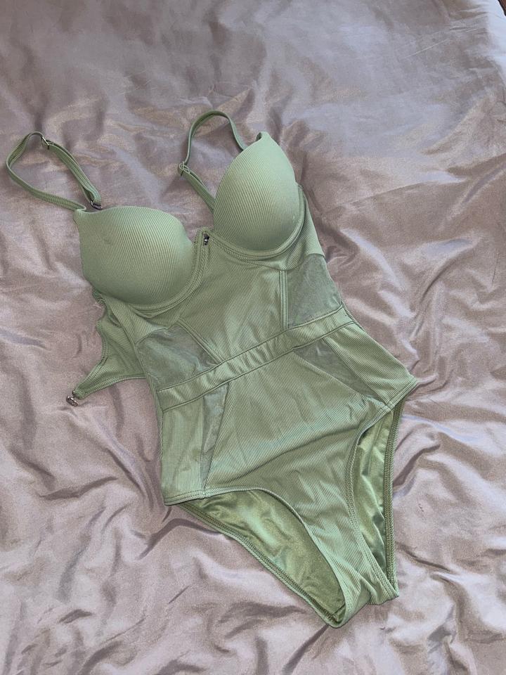 Фисташковый купальник 💚
