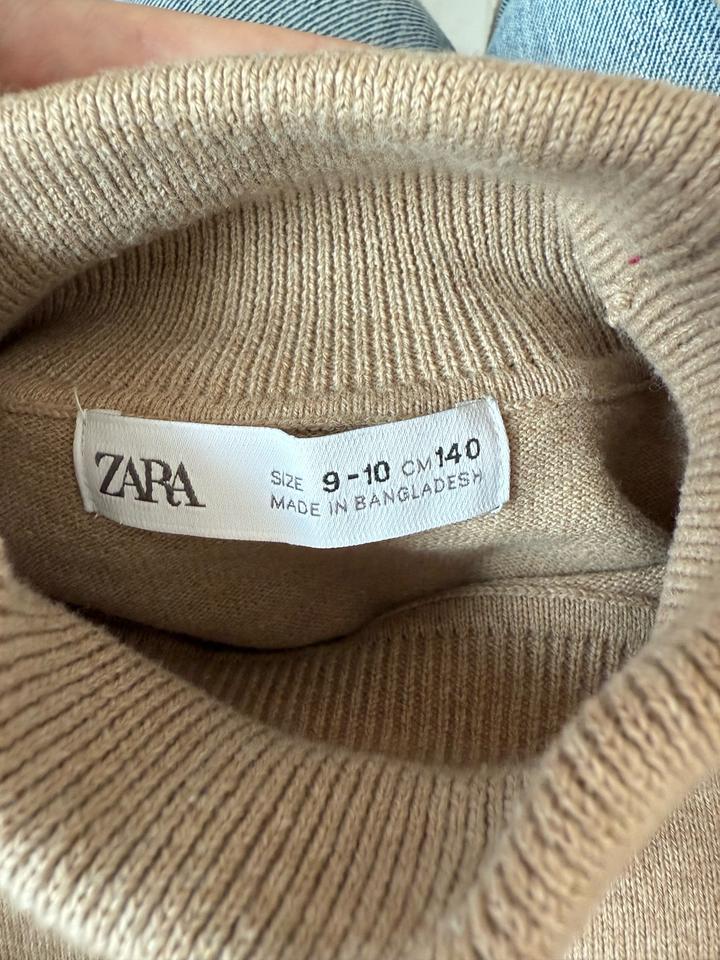 Водолазка Zara
