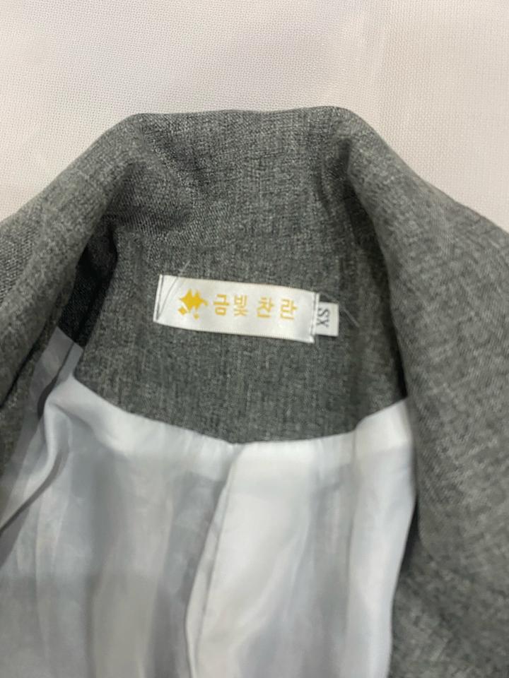 Костюм, xs, в хорошем состоянии. Март 2026