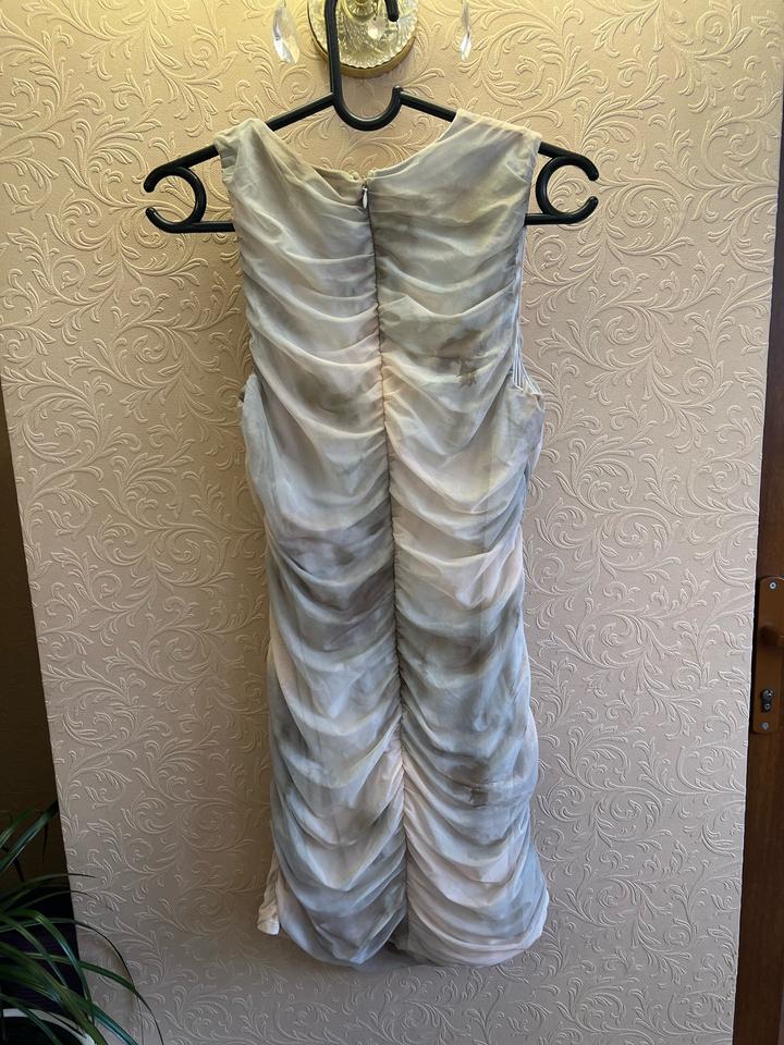 платье Reserved