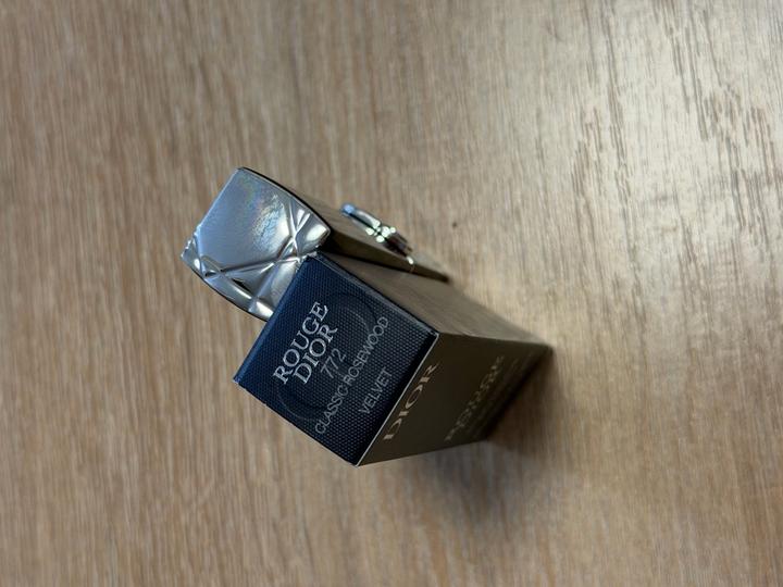 Rouge Dior Couture Colour Lipstick , батч код на фото