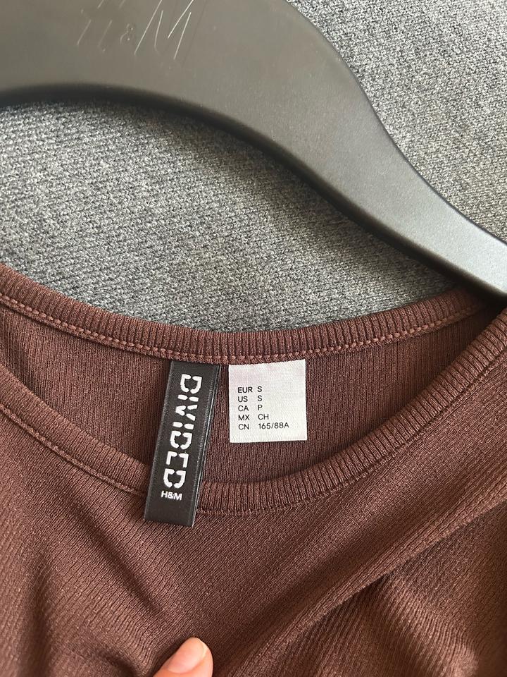Коричневое платье H&M