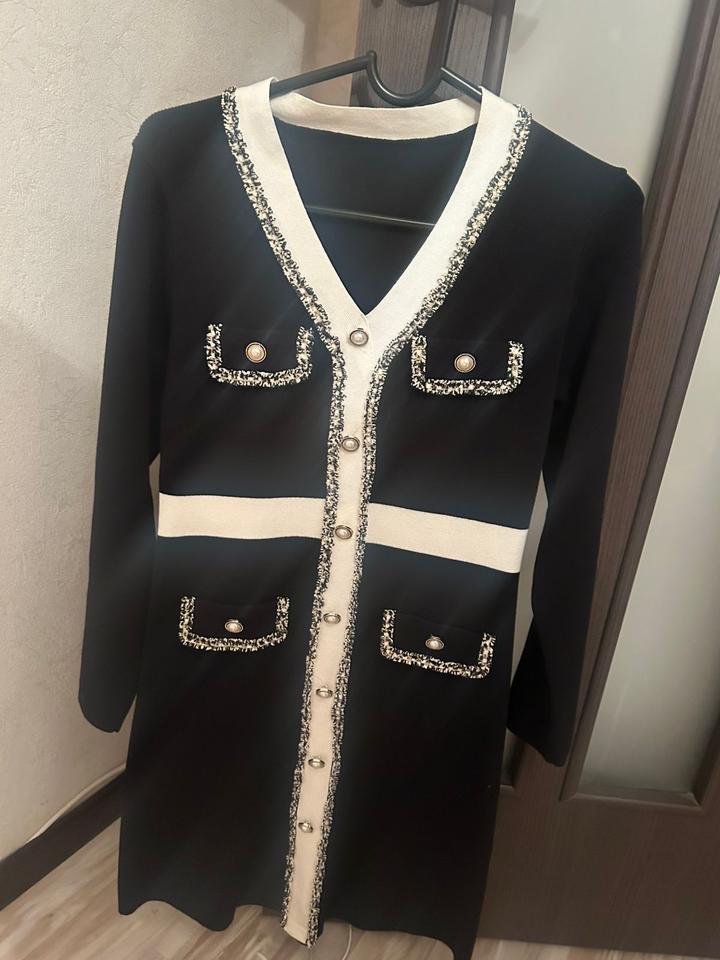 Платье черное