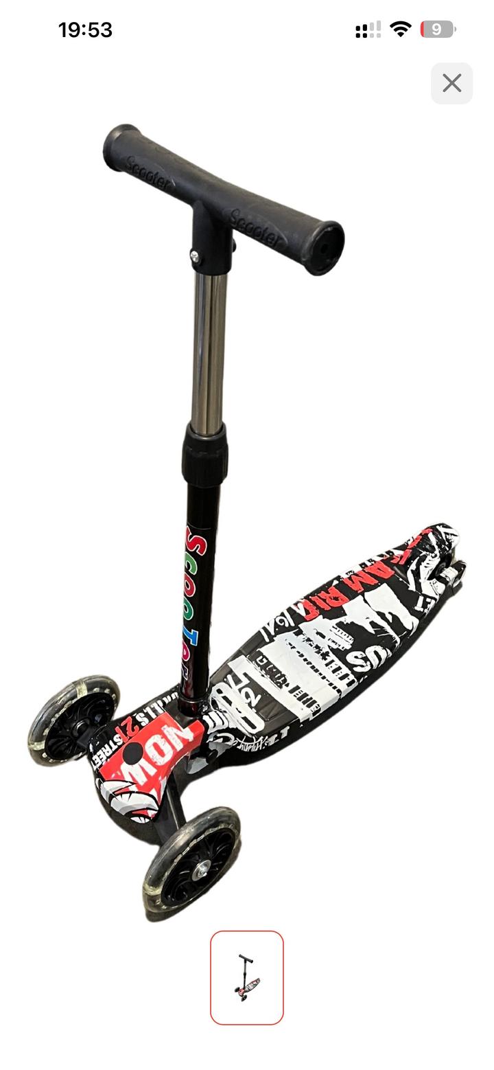 Продам НОВЫЙ самокат(нам подарили, но у нас есть свой) цена:4500тг