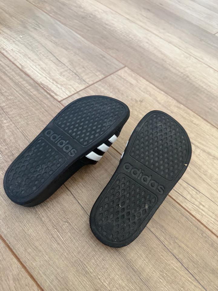 сланцы Adidas