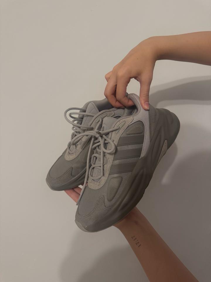 ADIDAS: кроссовки