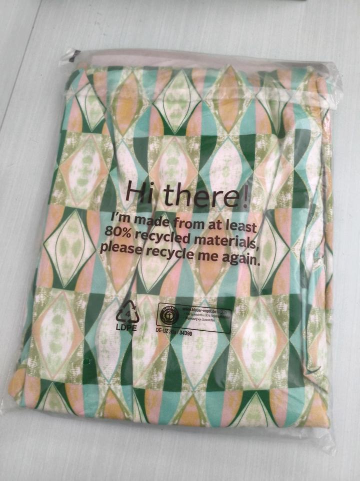 Вискозное платье немецкого бренда Aniston