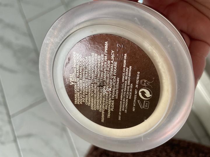 Пудра hourglass veil