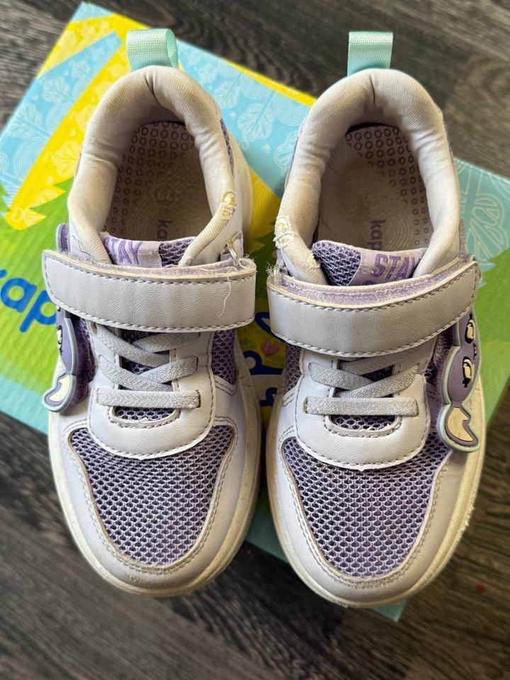 Кроссовки на девочку