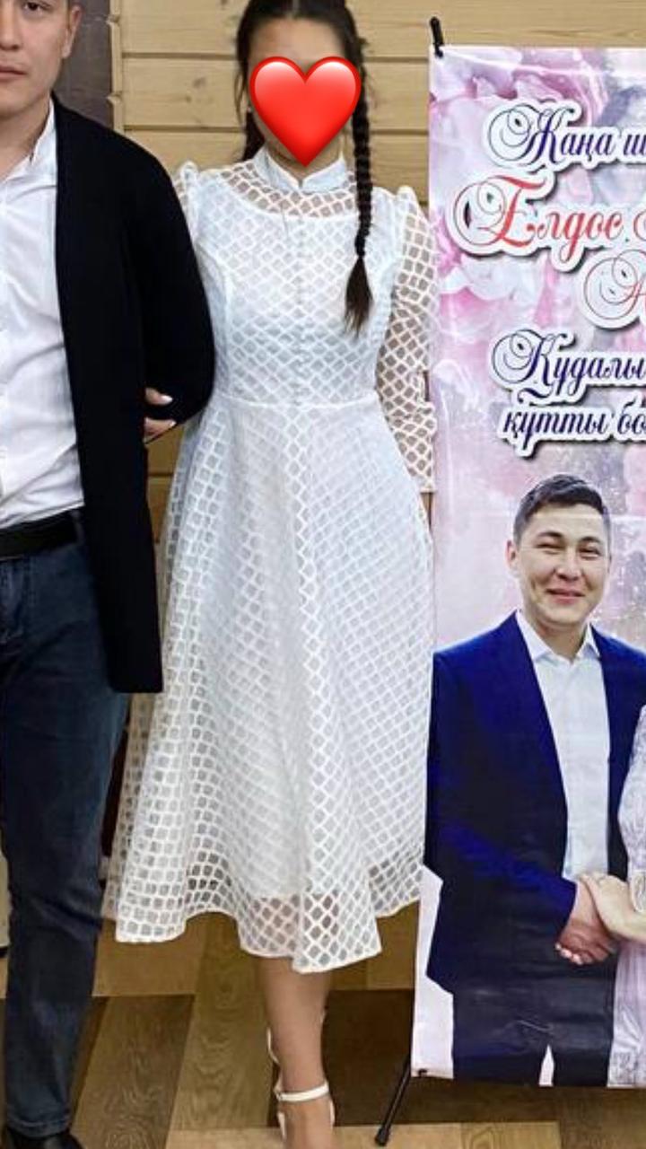Белое платье