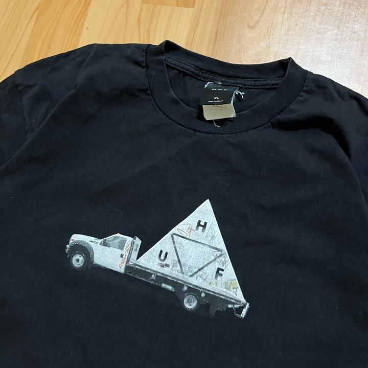 HUF футболка