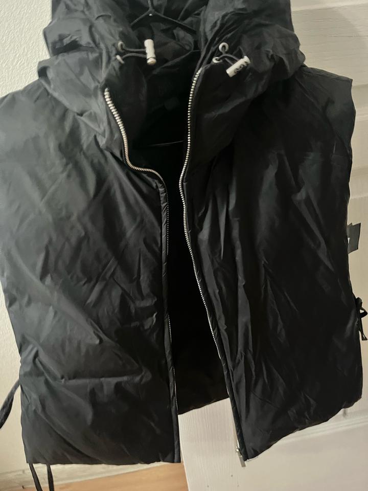 Безрукавка Zara