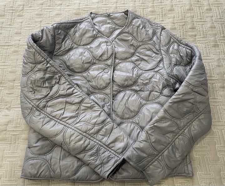 Легкая курточка / ветровка mango в идеальном состоянии