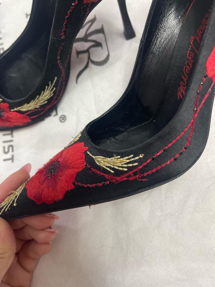 Туфли с вышивкой