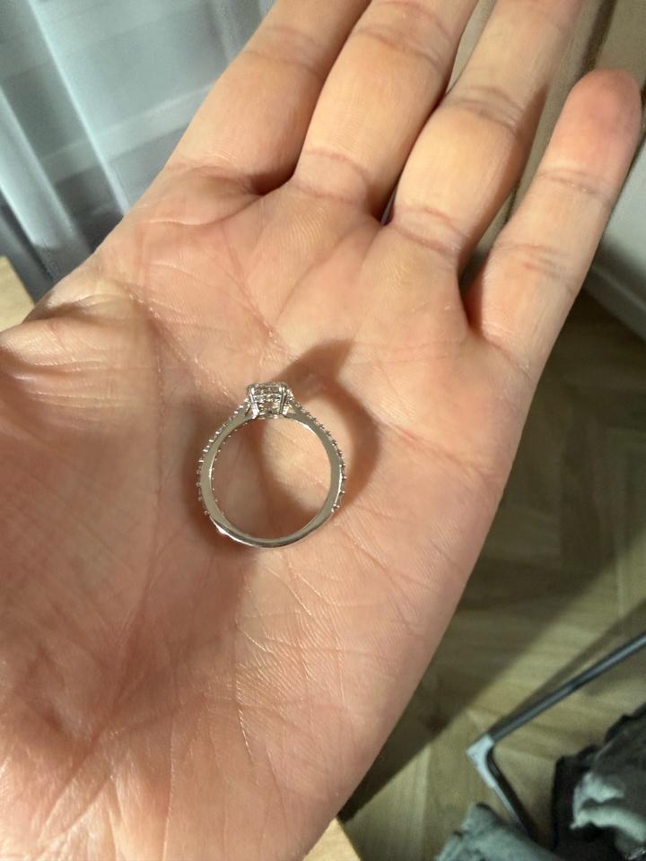 Кольцо swarovski