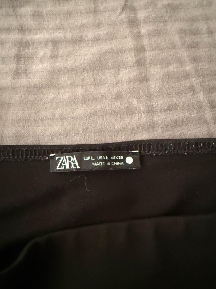 Черный топ ZARA