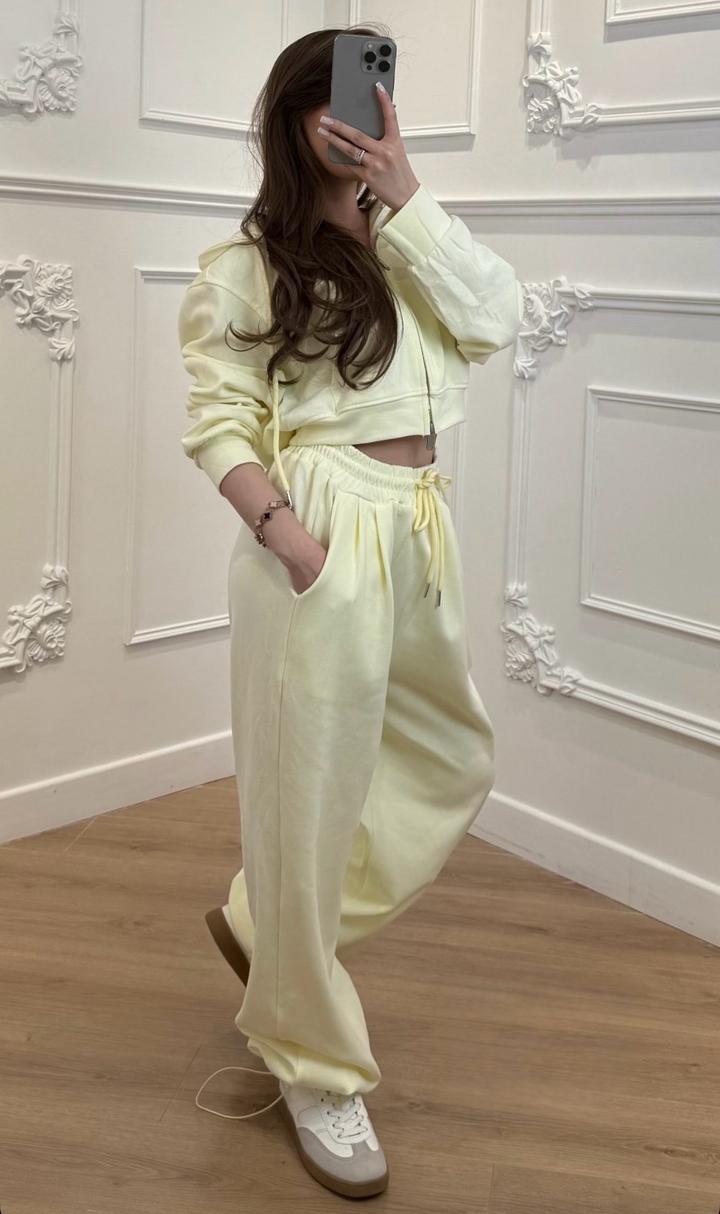 Спортивный костюм