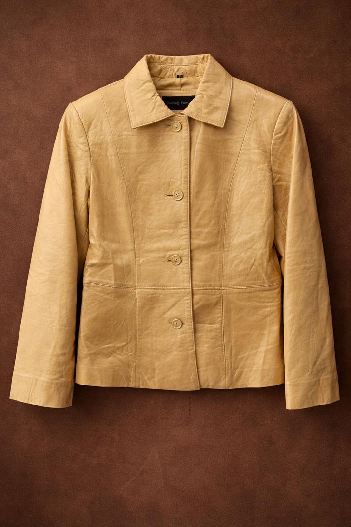 Кожаный жакет