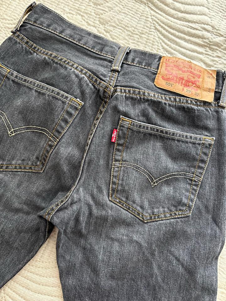 Джинсы Levi’s