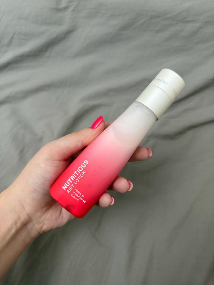 ESTEE LAUDER nutritious airy