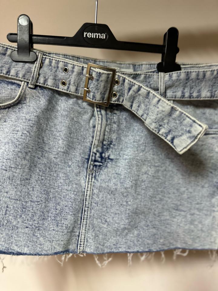 Джинсовая мини-юбка Bershka