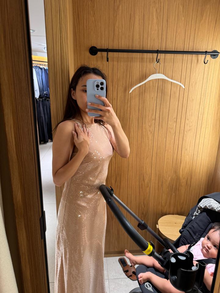 Нарядное платье