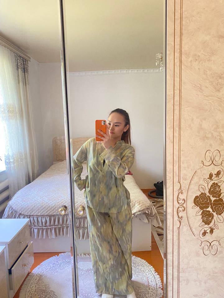 Продам стильную двойку Zara