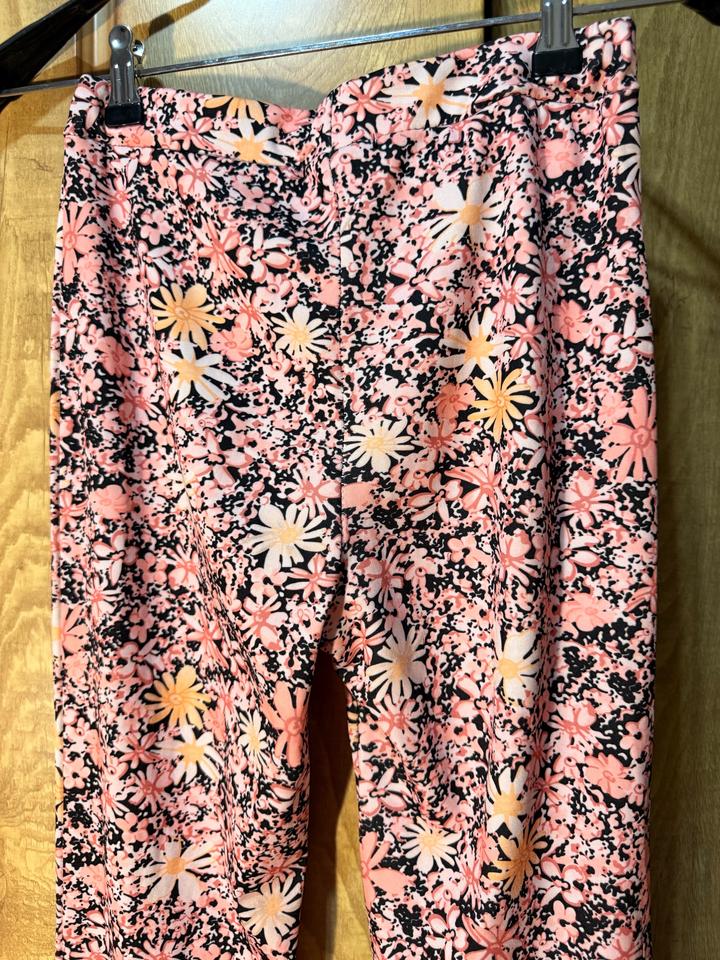 Яркие брюки клёш с цветочным принтом