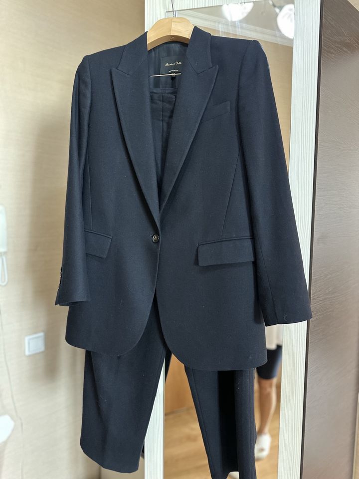 Костюм Massimo Dutti 