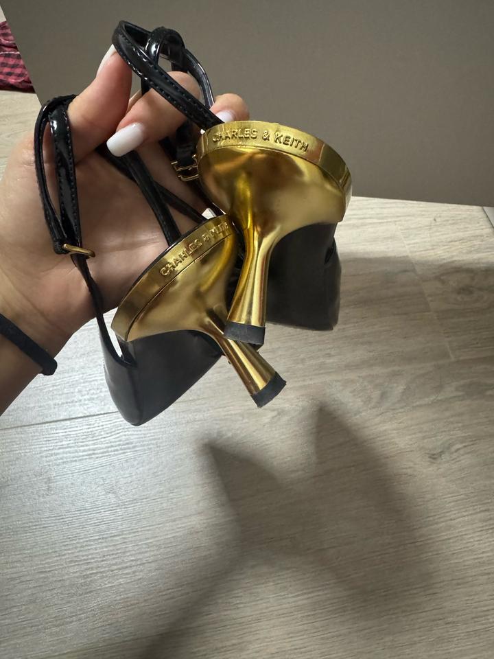 Туфли Charles and Keith