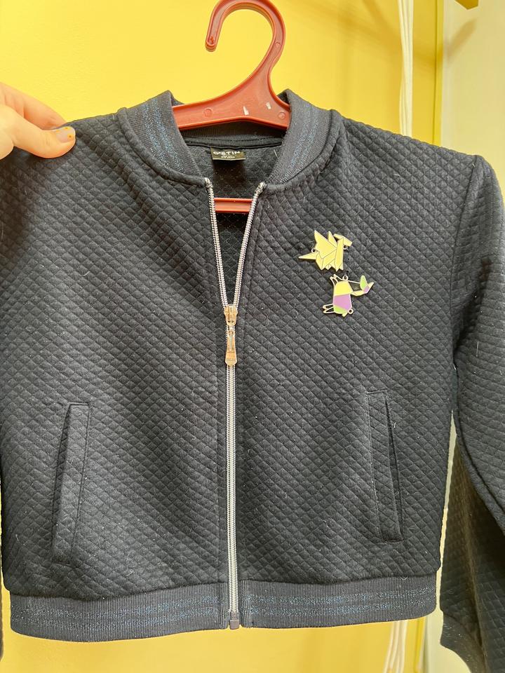 Кофта-бомбер на девочку