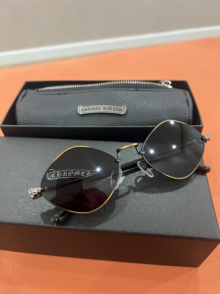 Солнцезащитные очки Chrome Hearts