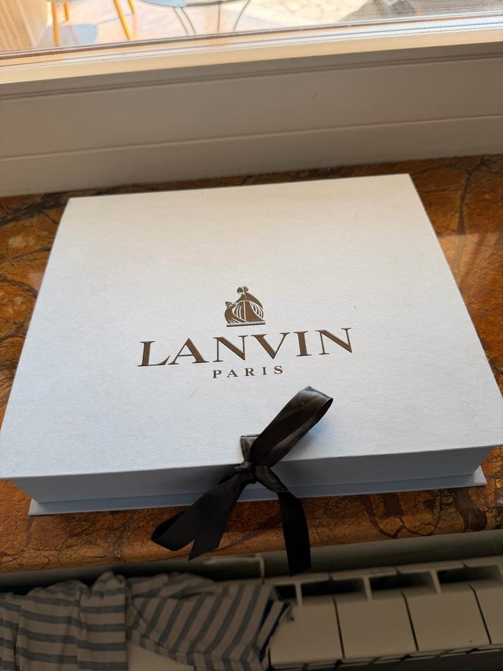Украшение Lanvin