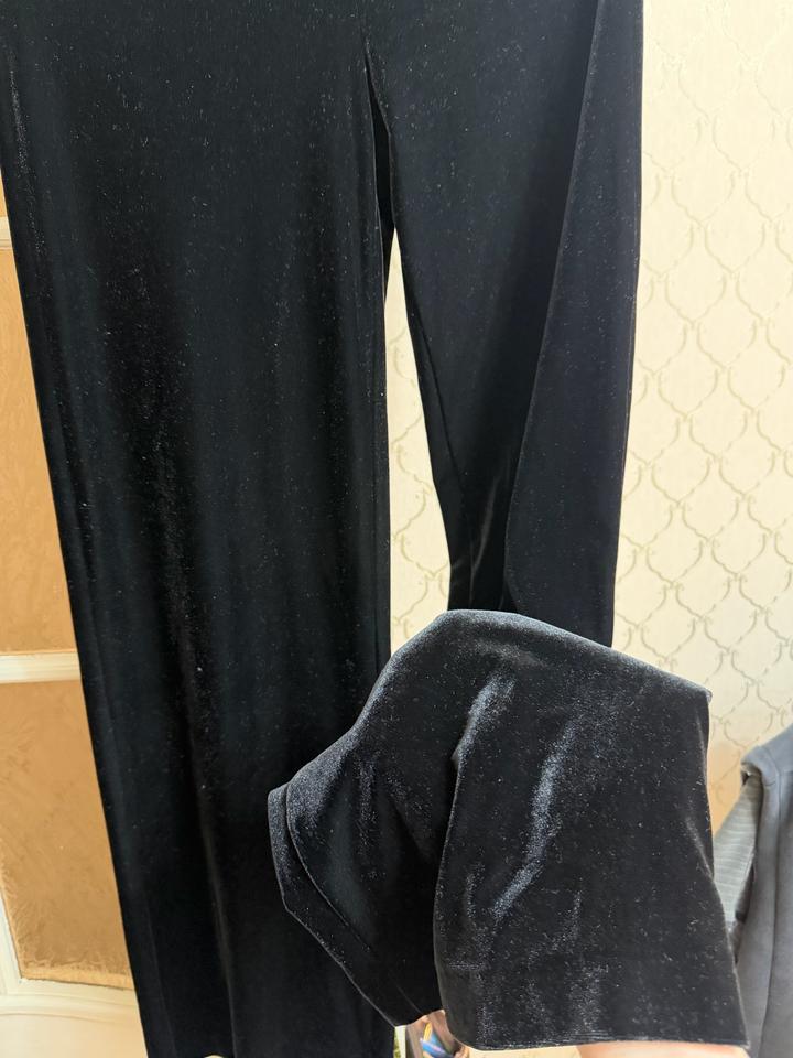Брючки черные велюр