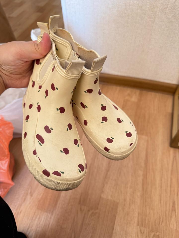 Резиновые сапоги ZARA