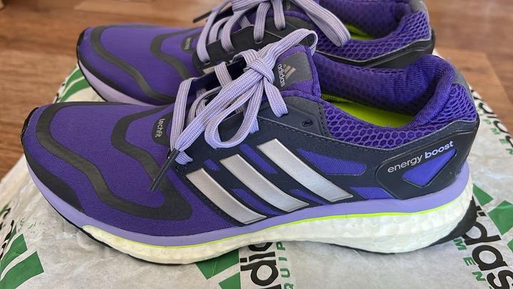 Кроссовки Adidas