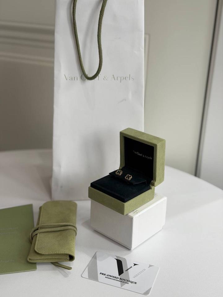 Пусеты Van Cleef & Arpels Sweet Alhambra