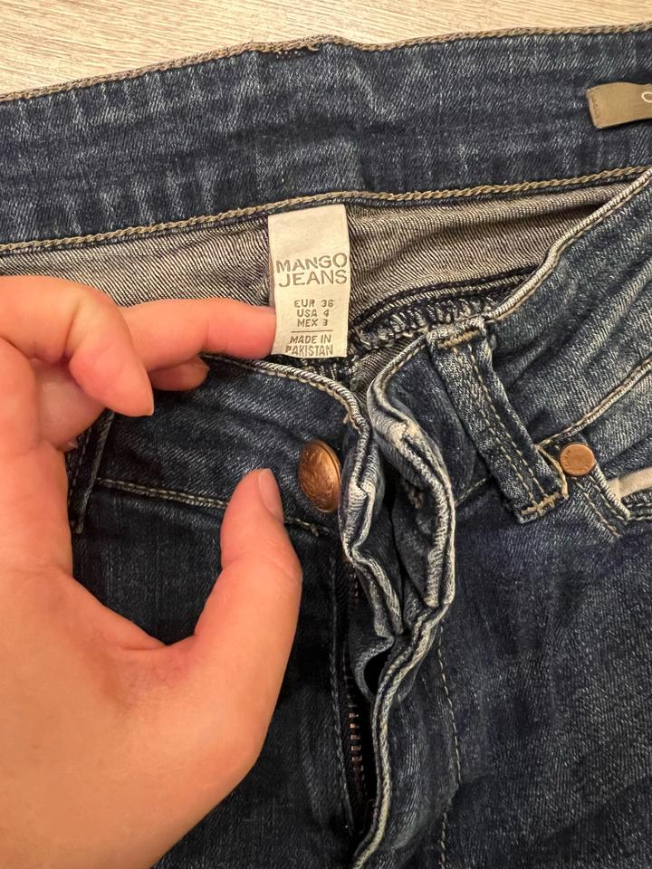 Джинсы Mango