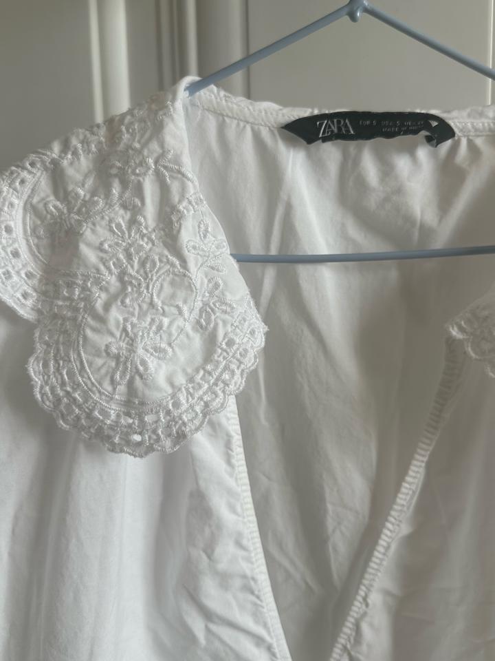 Белое платье Zara