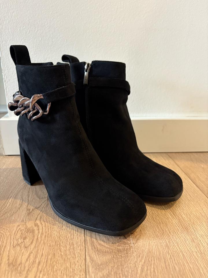 Демисезонные ботильоны