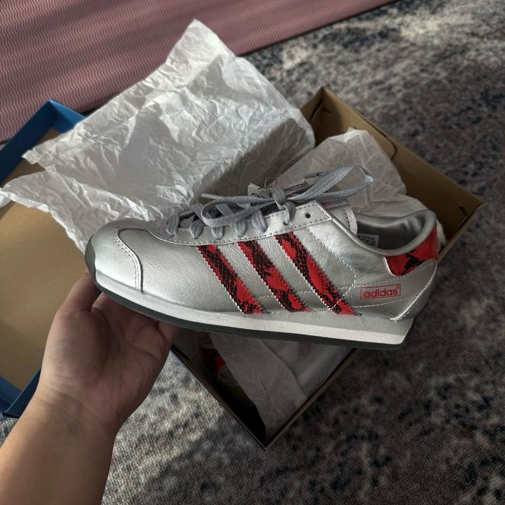 Кроссовки Adidas Country Japan
