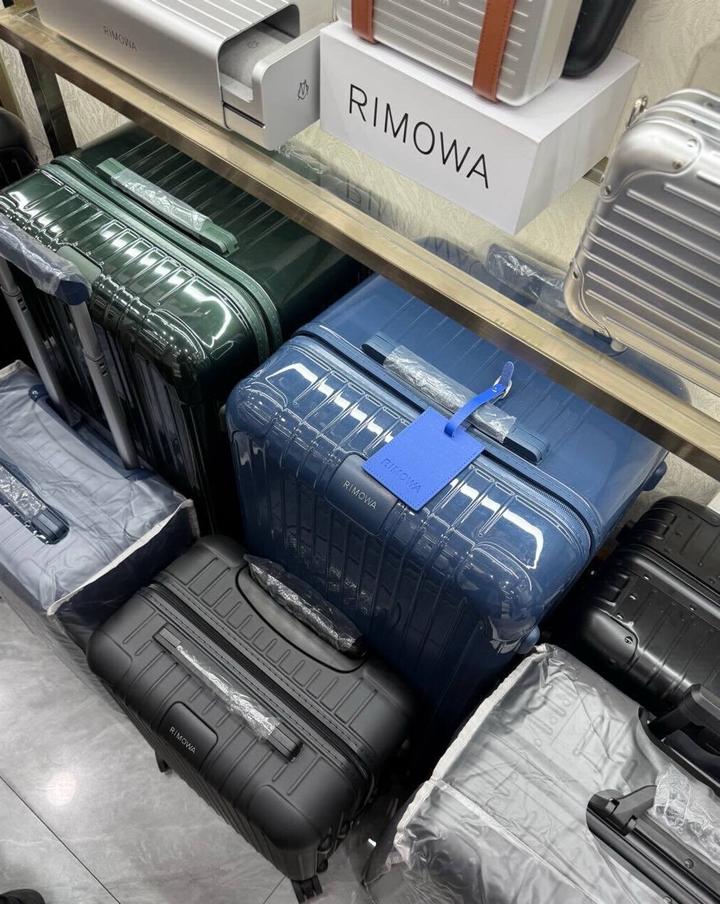 Чемоданы Rimowa