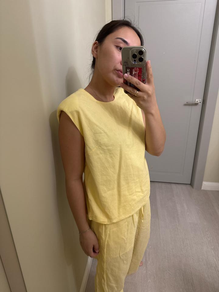 Льняная двойка в красивом желтом оттенке