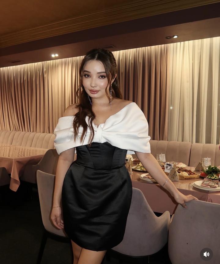 Платье с бантом Embark Store