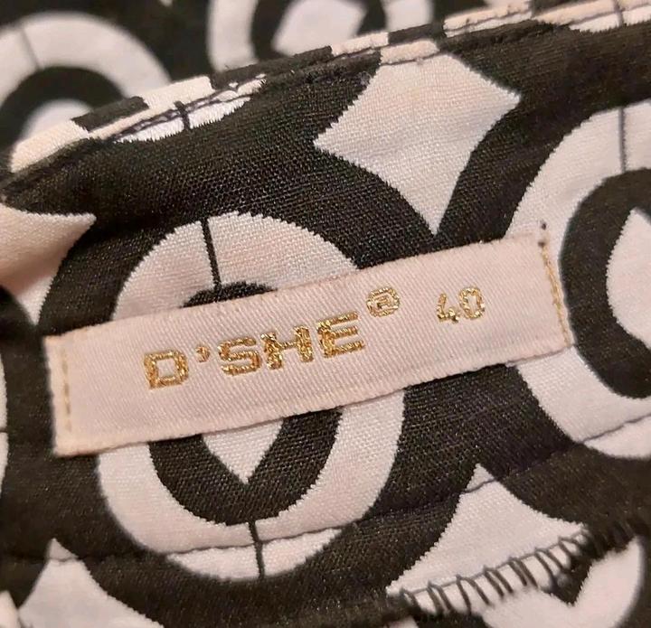 Юбка от бренда D'She