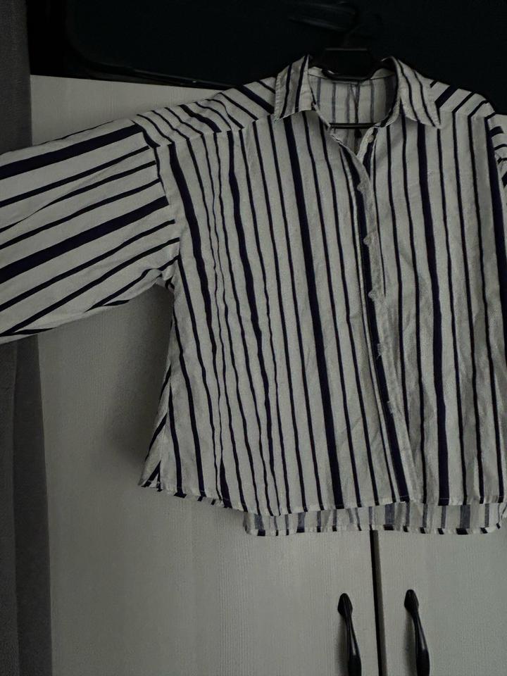 полосатая рубашка