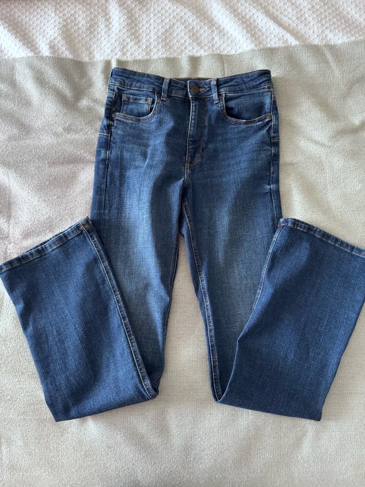 Джинсы Zara