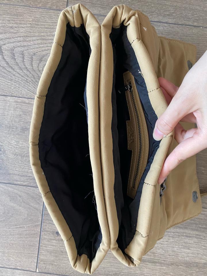 Сумка Zara верблюжьего цвета через плечо с цепочкой