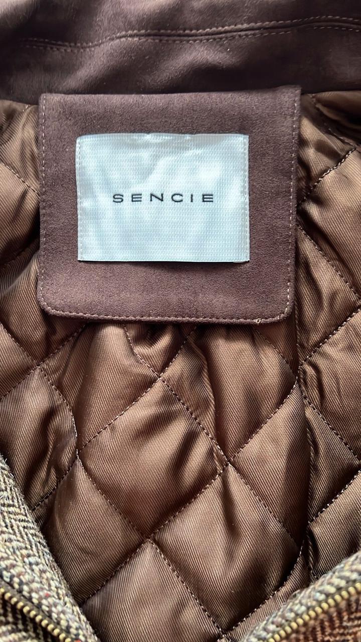 Продается бомбер, размер L