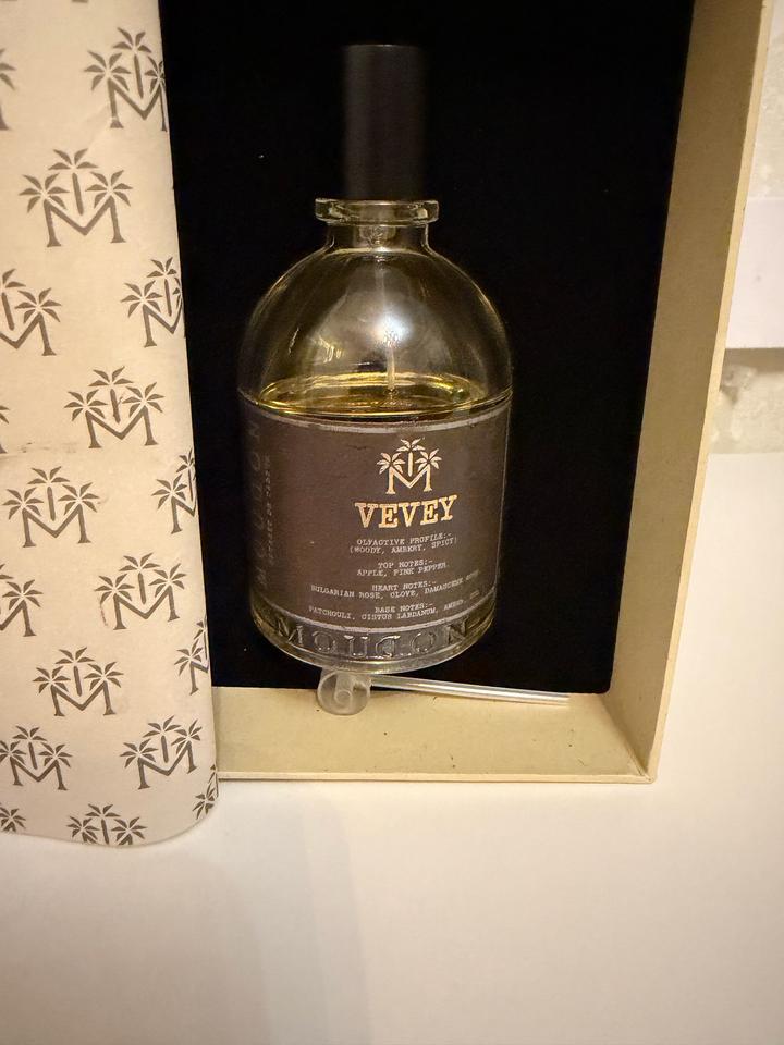 Moudon Vevey Extrait de Parfum парфюм